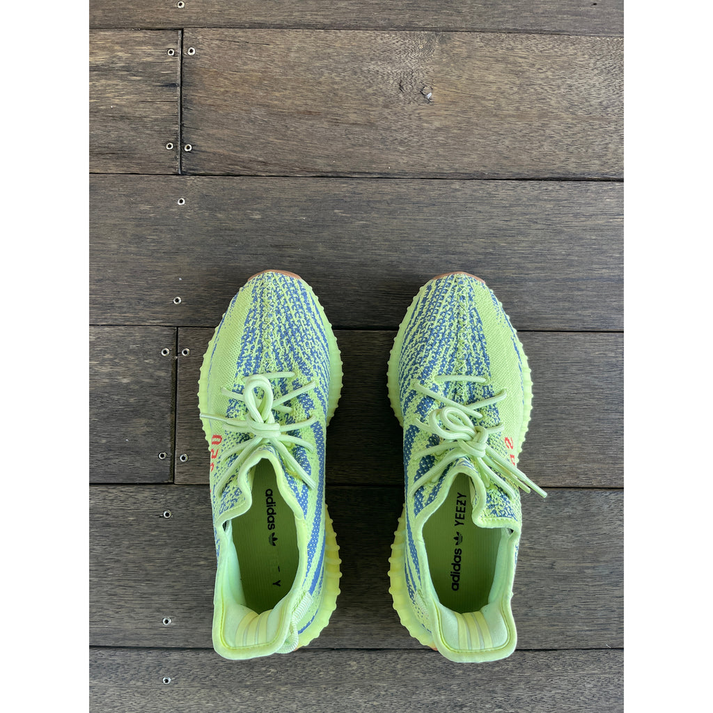 Yeezy 350 Frozen Yellow (pre-loved)