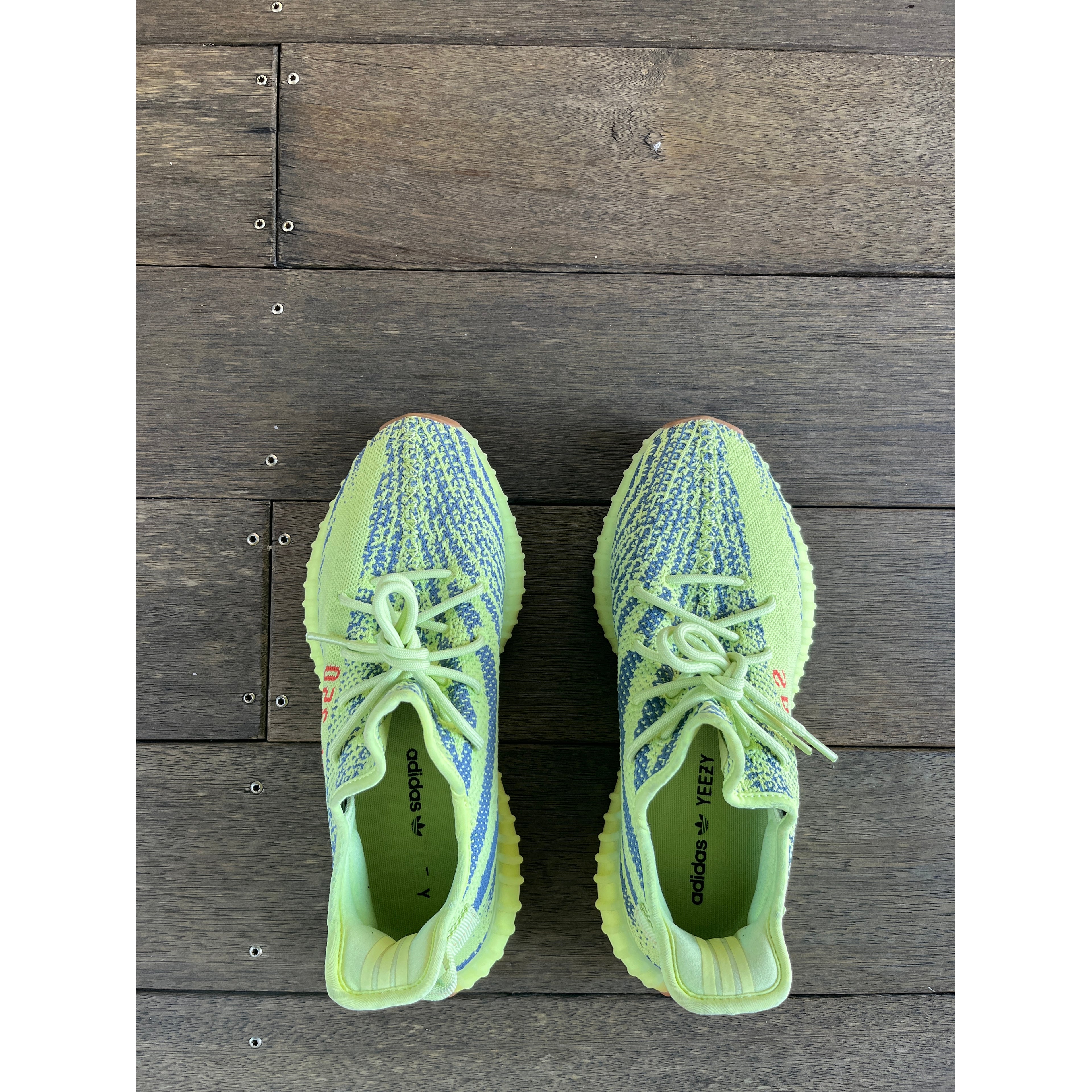 Yeezy 350 Frozen Yellow (pre-loved)