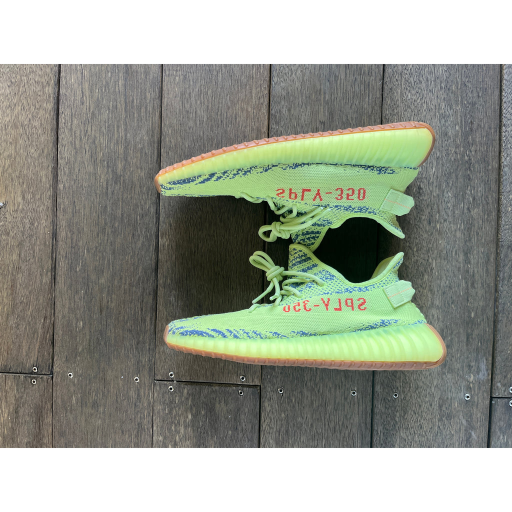 Yeezy 350 Frozen Yellow (pre-loved)