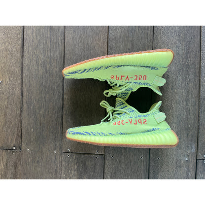 Yeezy 350 Frozen Yellow (pre-loved)