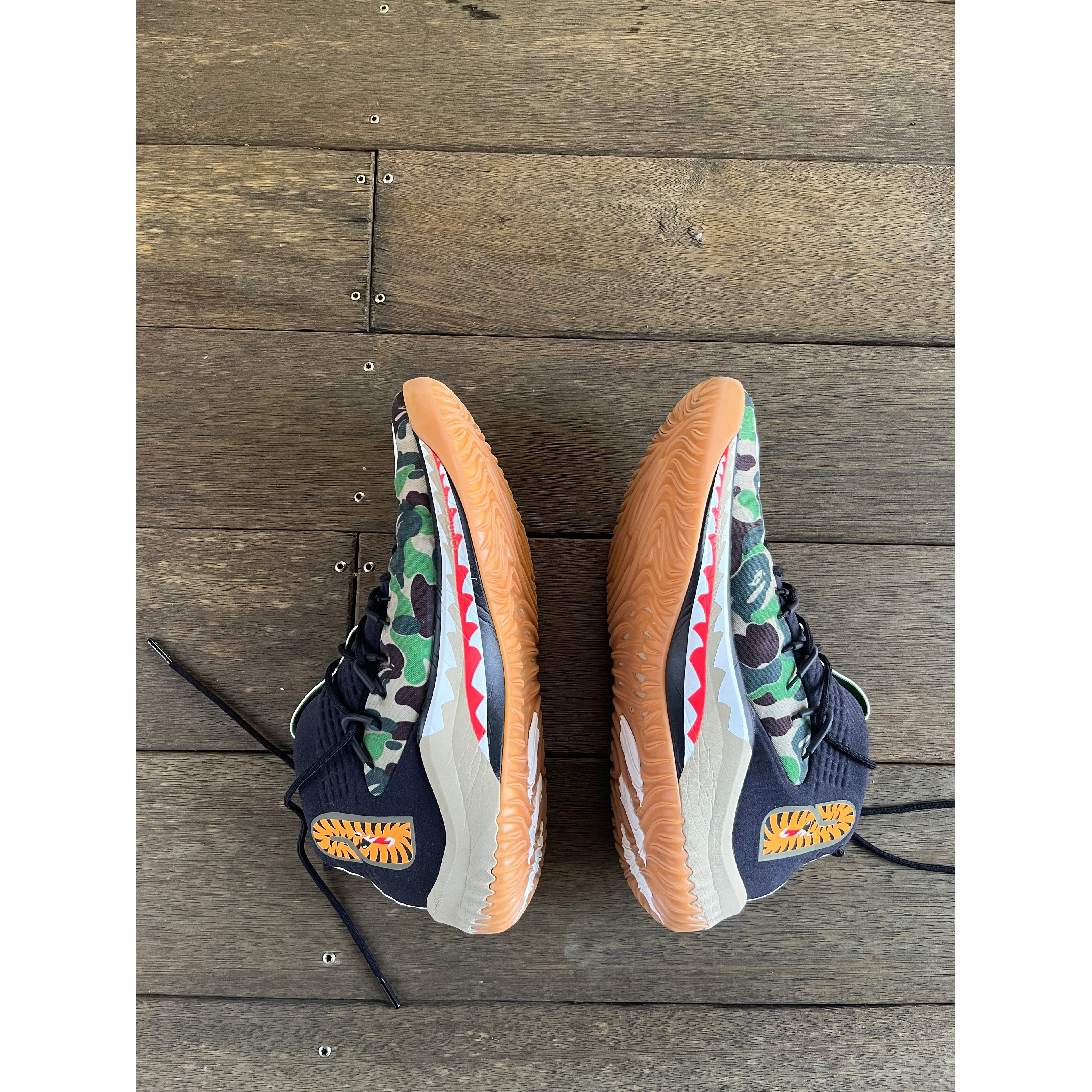 Bape Dame 4 (Pre-loved & No Box)