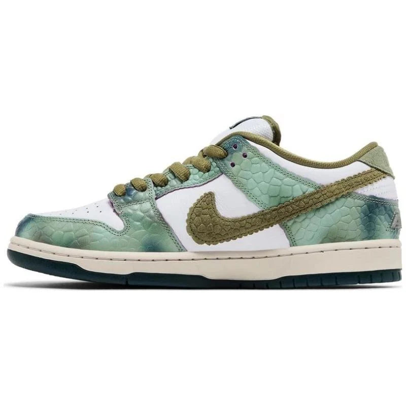 Nike SB Dunk Low x Alexis Sablone 'Chameleon'