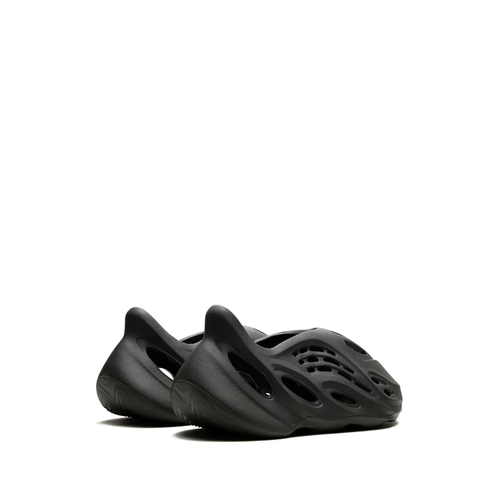 Yeezy Foam Runner Carbon